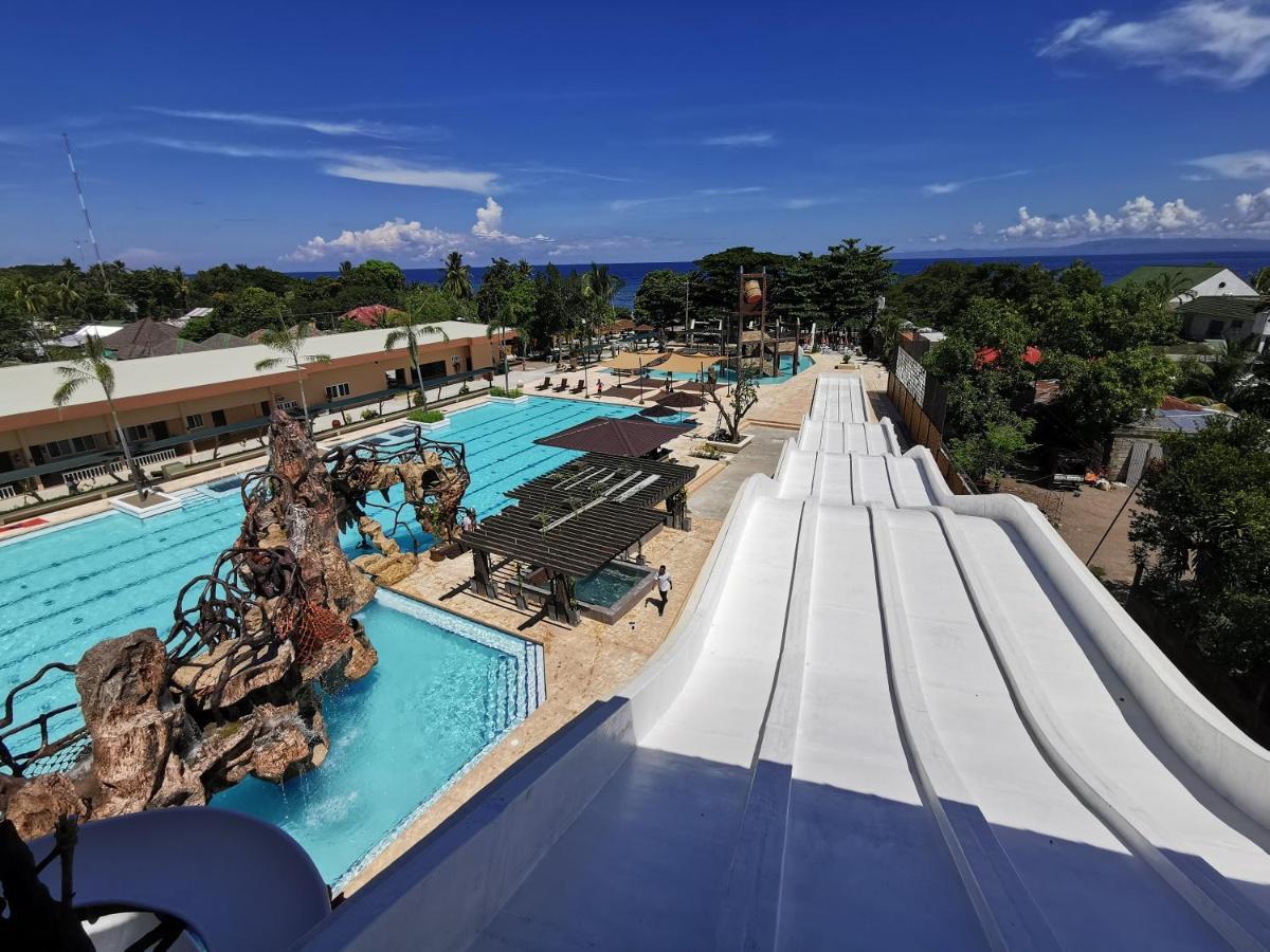 Port Royale Waterpark Resort Dumaguete City Exterior photo